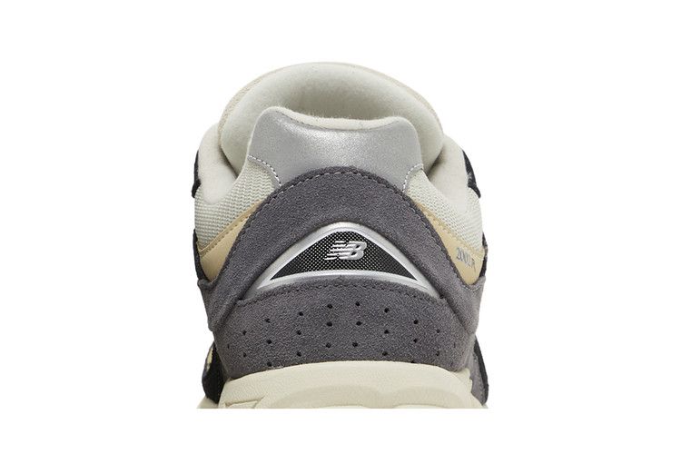 New Balance 2002R Magnet - M2002RSH
