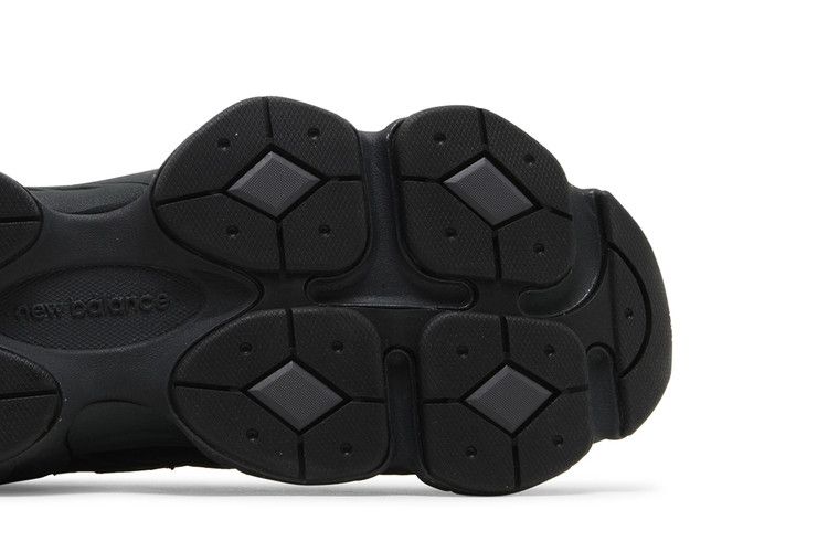 New Balance 9060 Triple Black Leather - U9060NRI