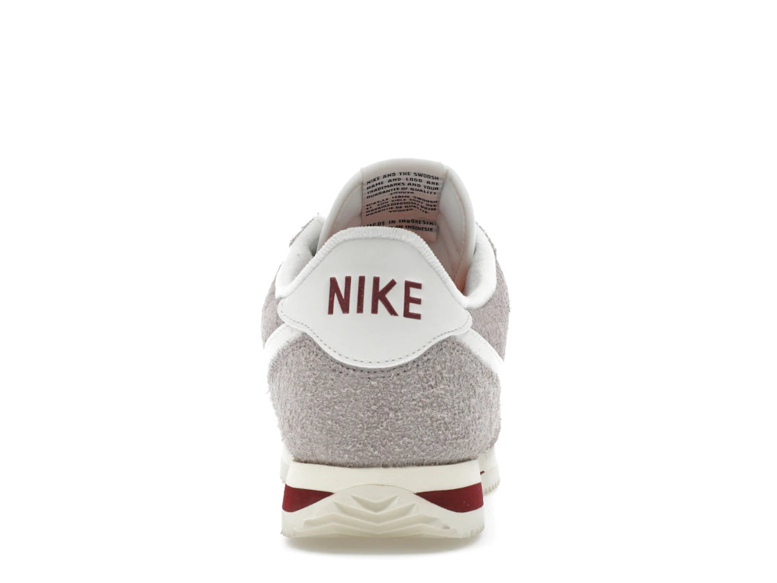 Nike Cortez SE Suede College Grey Dark Team Red Coconut Milk Sail - HF3142-001