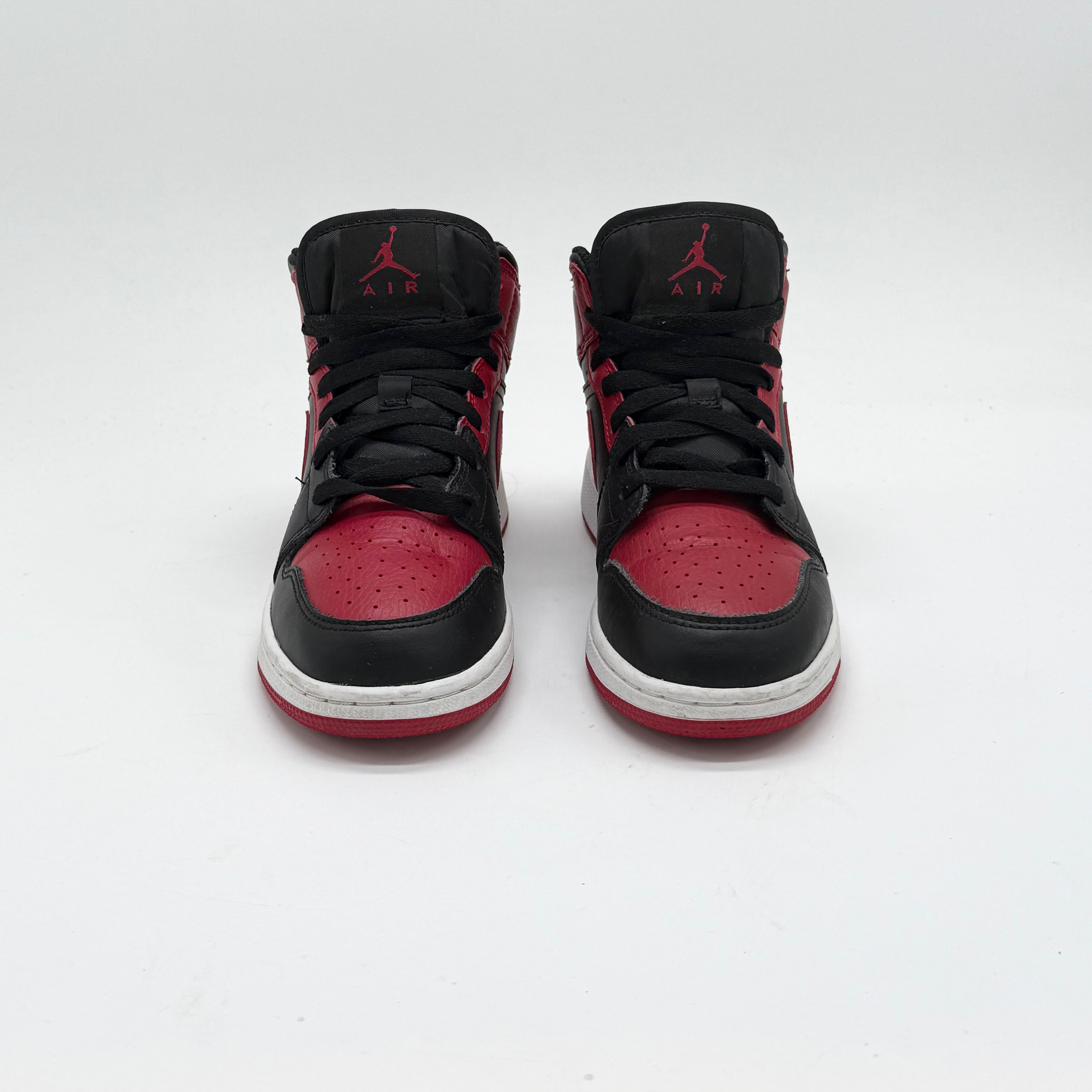 Jordan 1 Mid Banned (2020) EU 37.5