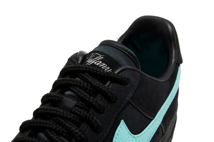 Nike Air Force 1 Low SP Tiffany & Co. - DZ1382-001