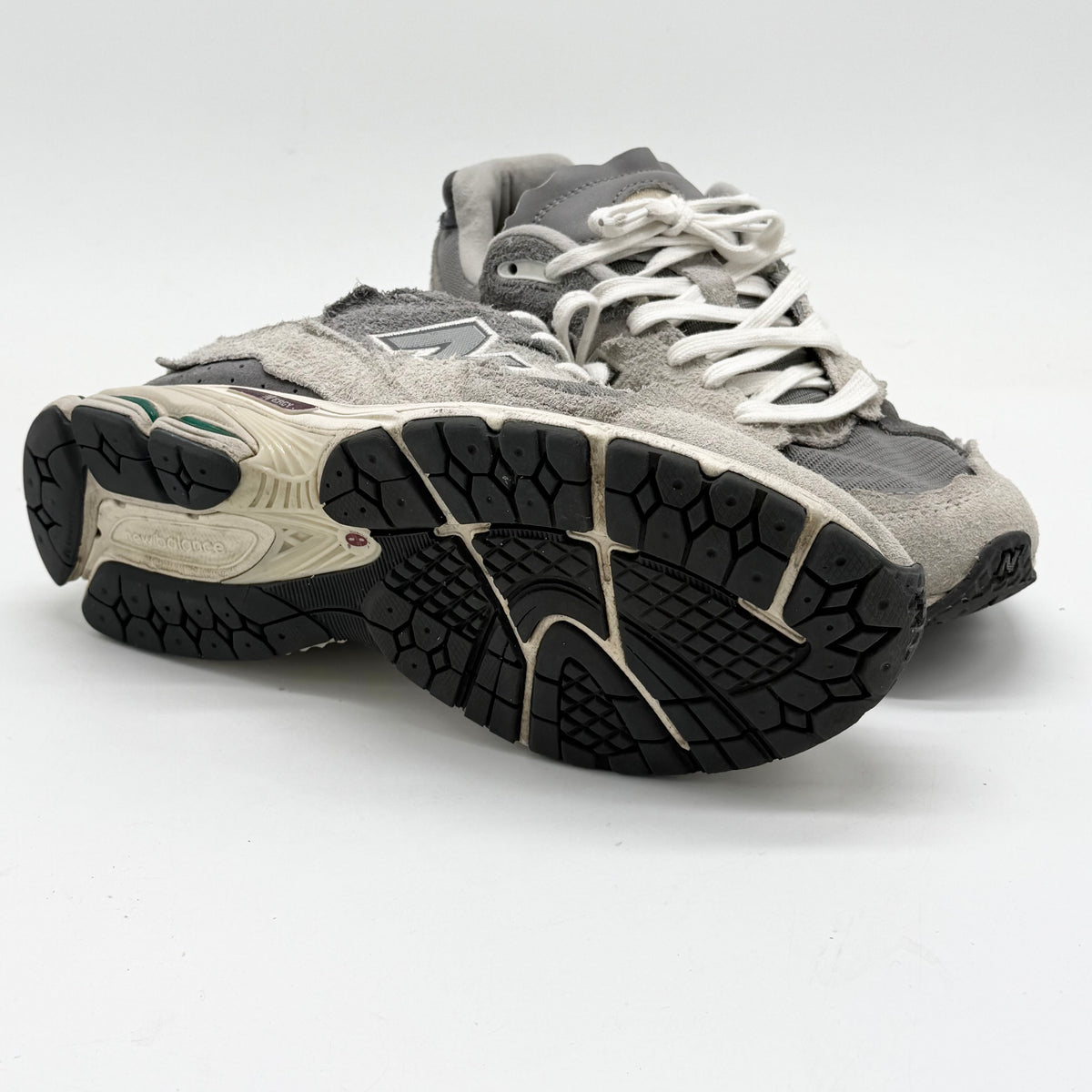New Balance 2002r Protection Pack Rain Cloud EU 43