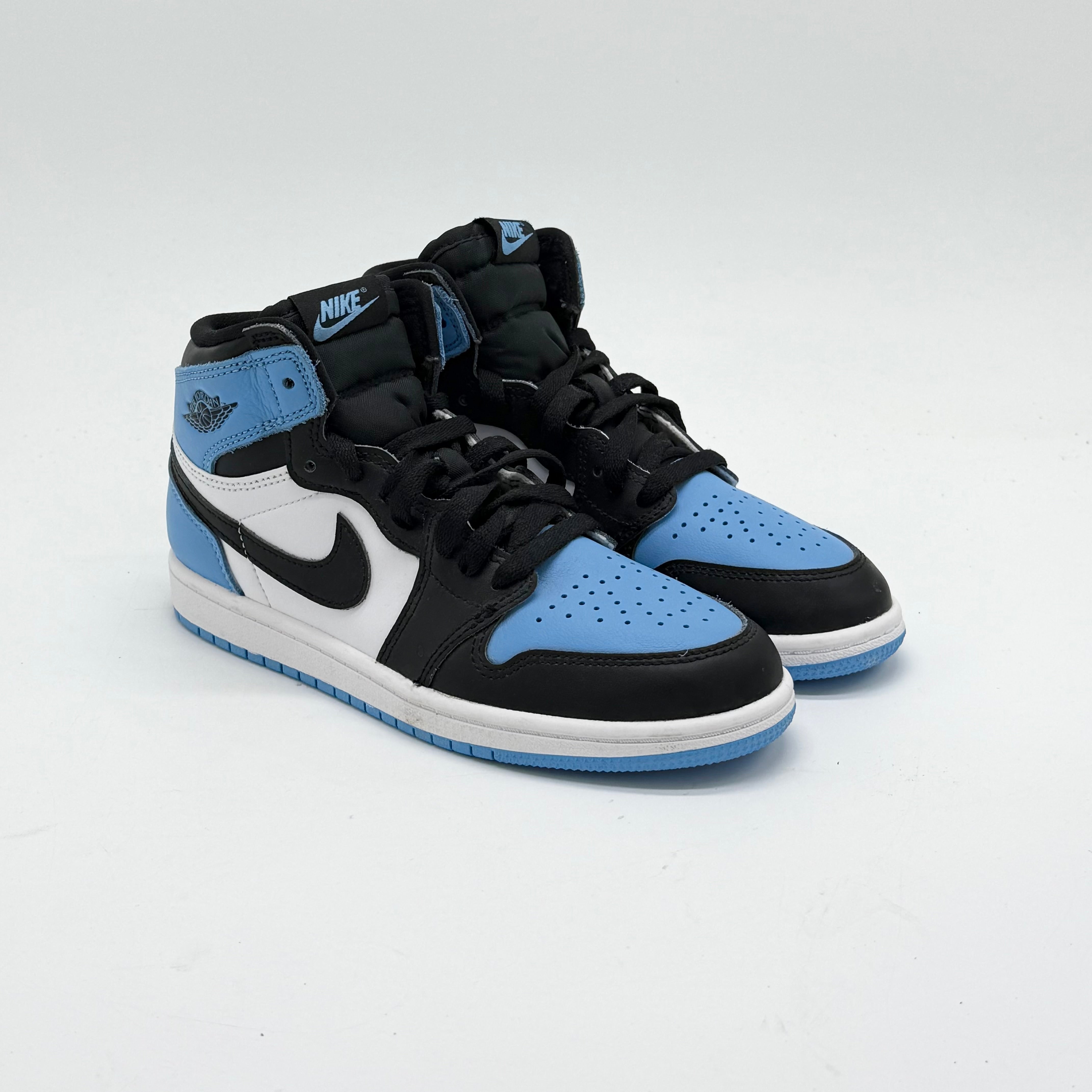 Jordan 1 Retro High OG Unc Toe EU 35