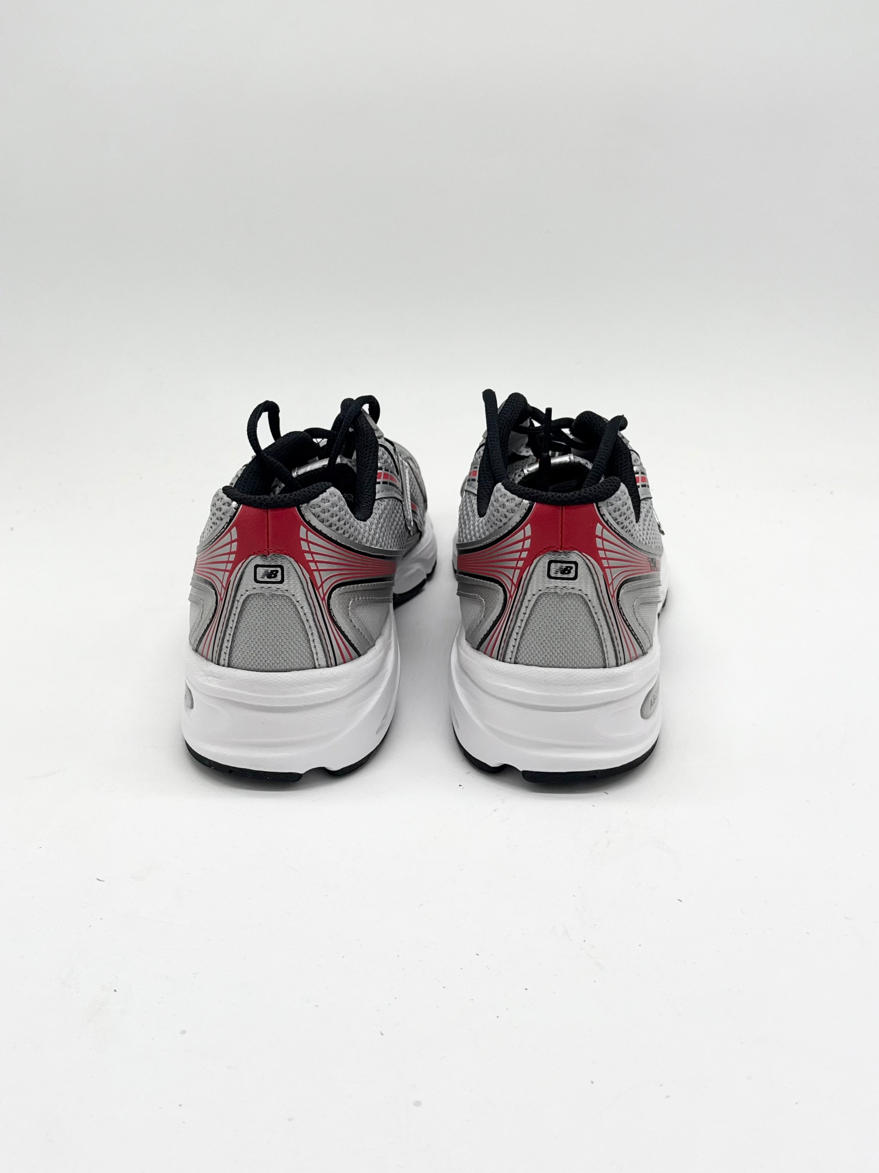 New Balance 740 V2 Silver Red - EU 44.5