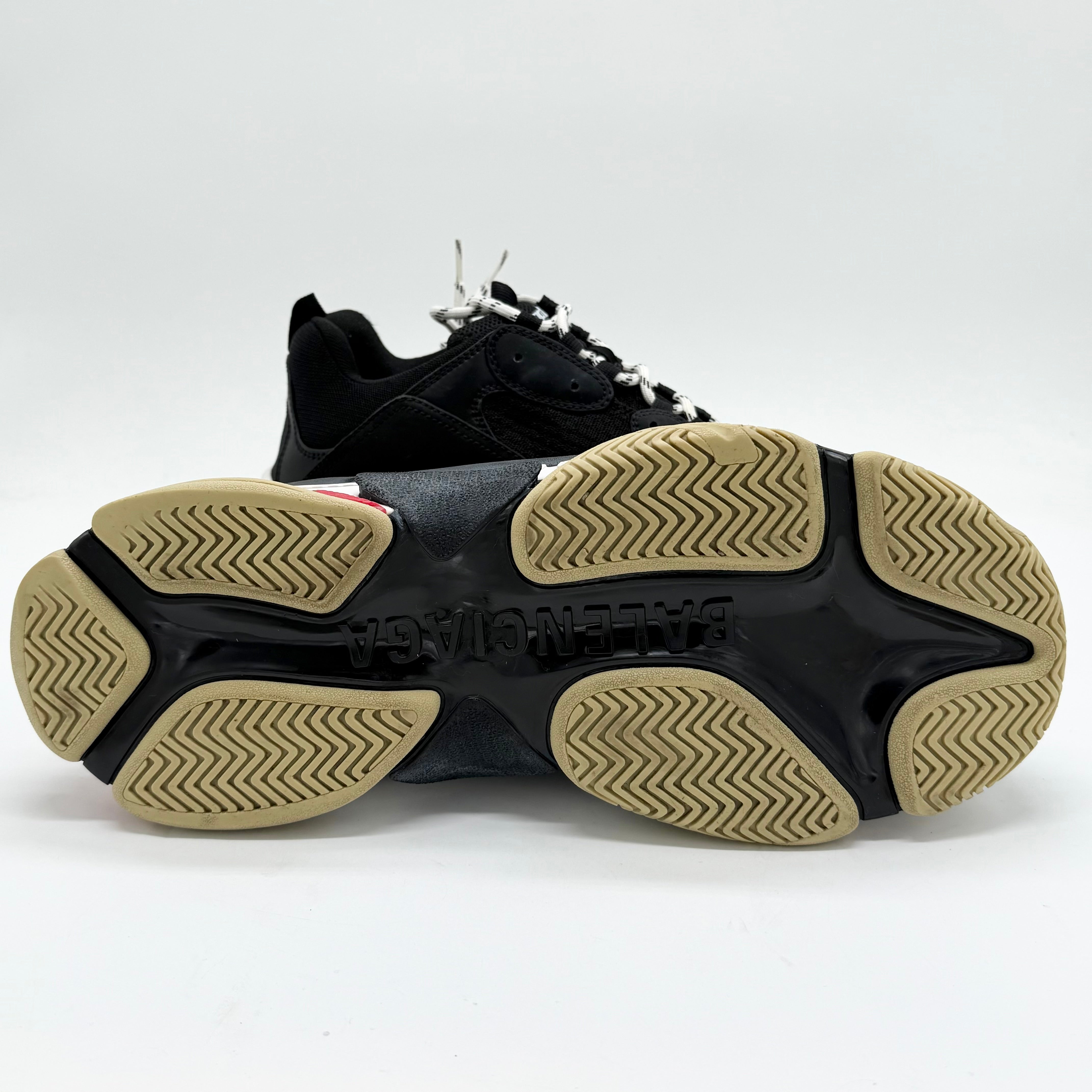 Balenciaga Triple p Black White Red EU 46