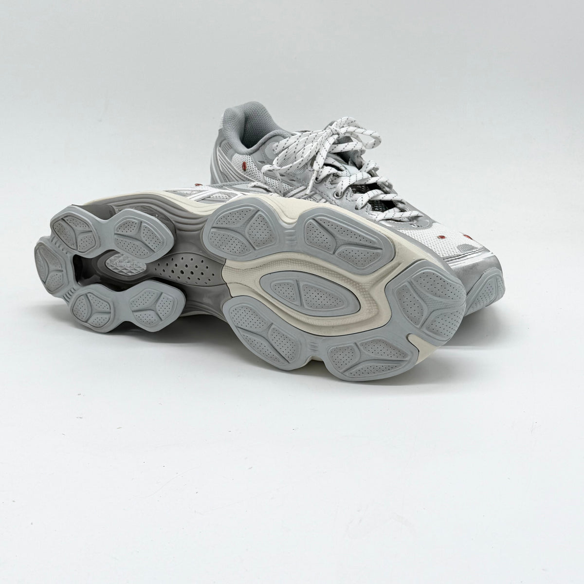 Asics Gel-Kinetic Fluent White/White Ladybug Custom EU 42