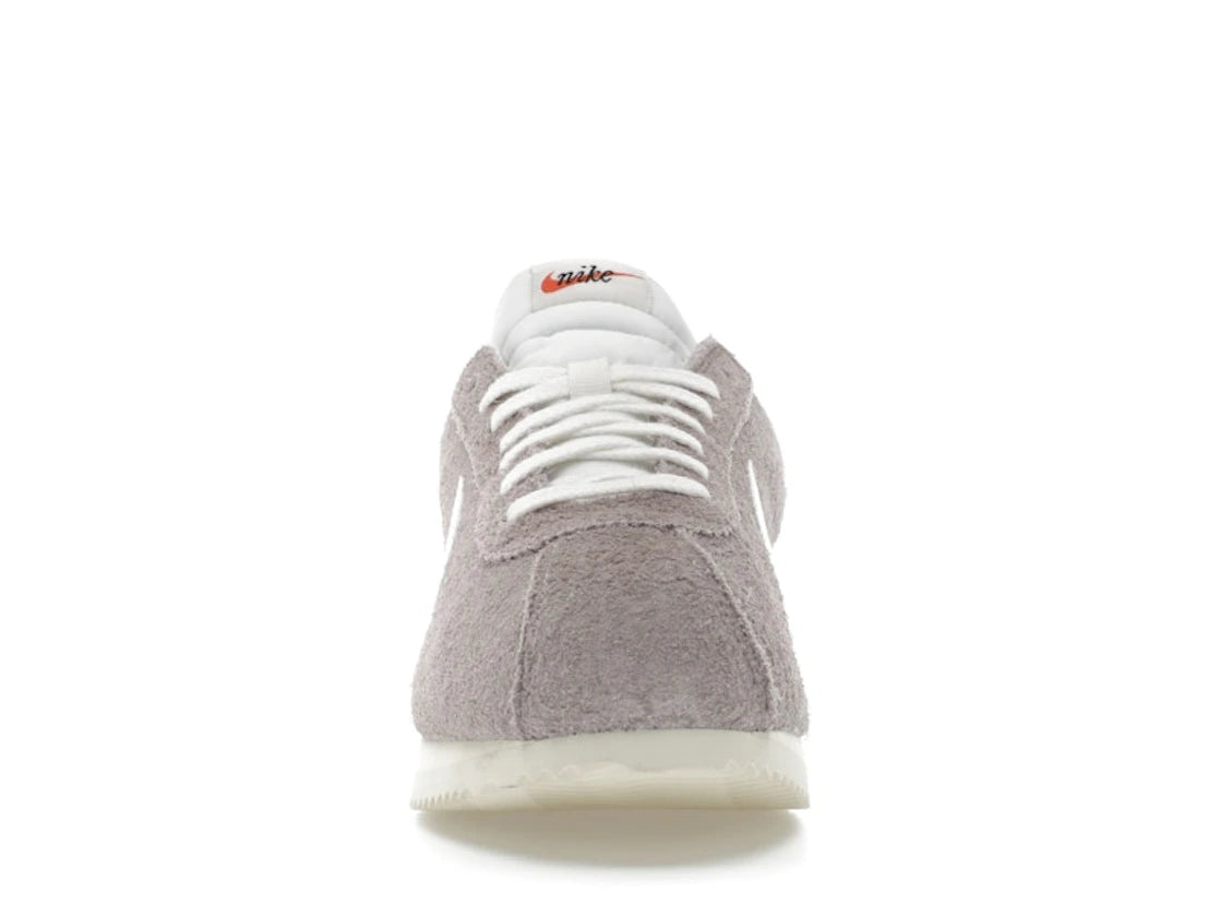 Nike Cortez SE Suede College Grey Dark Team Red Coconut Milk Sail - HF3142-001