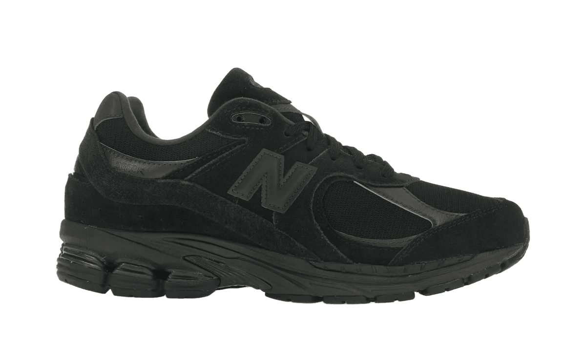 New Balance 2002R Triple Black Suede - U2002RBL