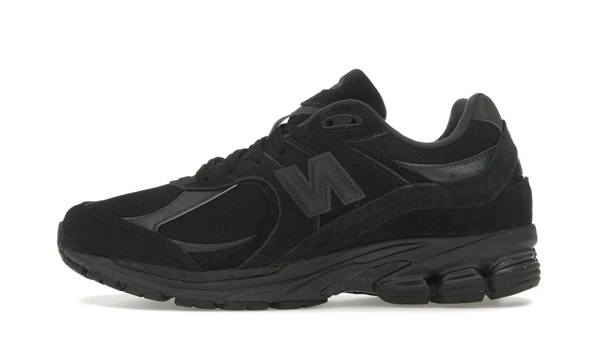 New Balance 2002R Triple Black Suede - U2002RBL