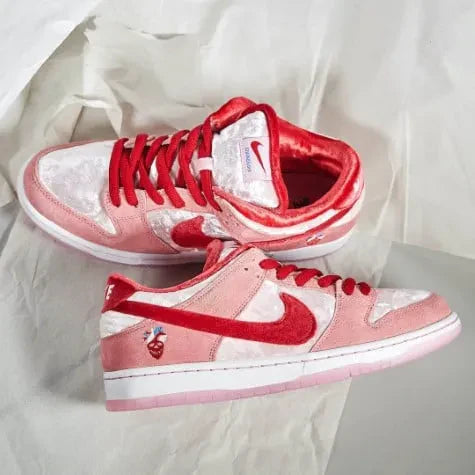 Nike SB Dunk Low StrangeLove - CT2552-800