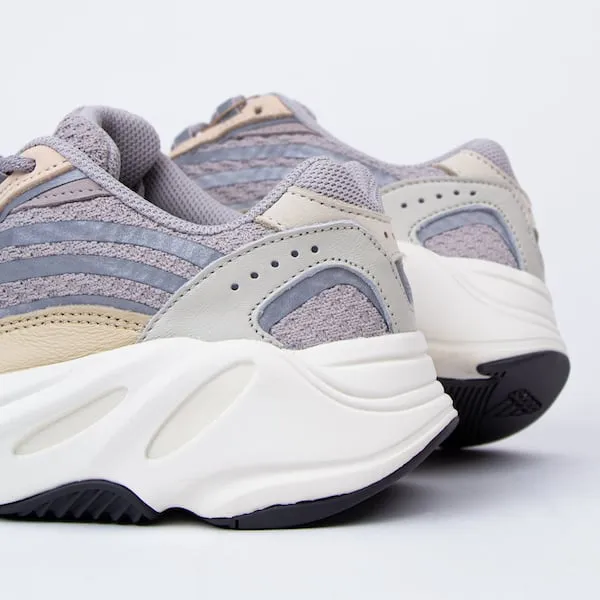 Adidas Yeezy 700 V2 Cream - GY7924